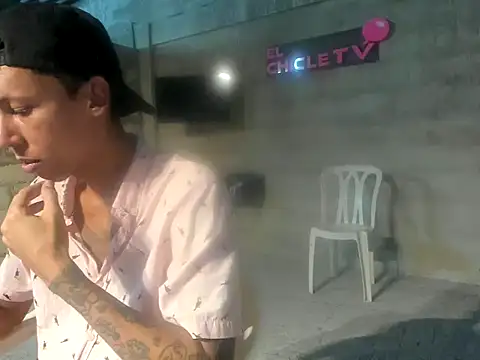 EL-CHICLE-TV online show from 01/04/25, 02:25