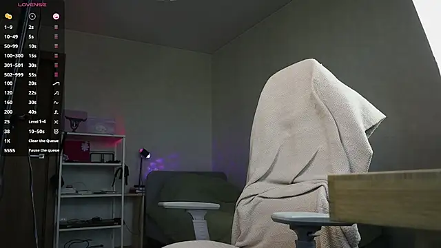 Louis Karlos online show from 07/24/26, 04:43