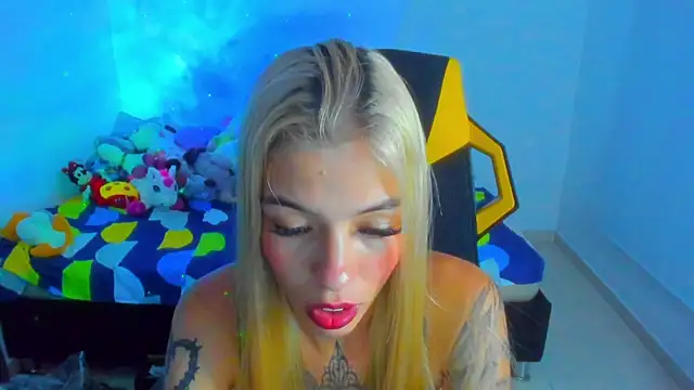 Snapshot of barbiee_05 chatting on 03/31/26, 12:56 barbiee 05 online show from 03/31/26, 12:56