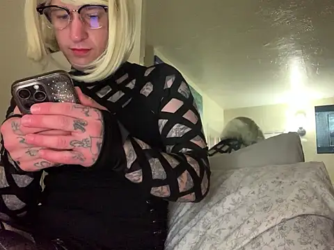 Kik SickSlut88 online show from 08/02/26, 01:31