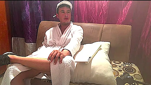 Snapshot of camilovaron chatting on 02/06/25, 09:17 camilovaron online show from 02/06/25, 09:17