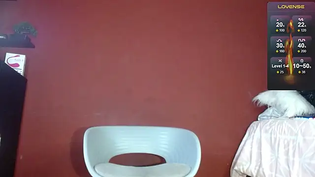 TomLover 12 online show from 02/17/25, 09:30