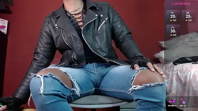 TomLover 12 online show from 03/18/25, 12:58