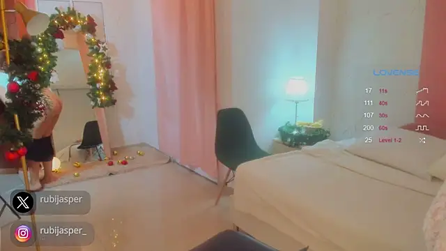 Snapshot of missrubijasper chatting on 12/16/24, 12:15 missrubijasper online show from 12/16/24, 12:15