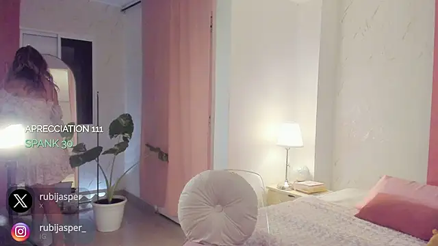 Snapshot of missrubijasper chatting on 02/18/25, 10:36 missrubijasper online show from 02/18/25, 10:36