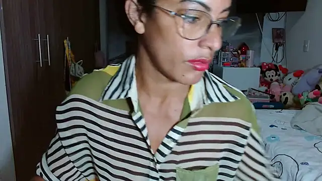 kateleyagrey online show from 12/17/24, 10:23