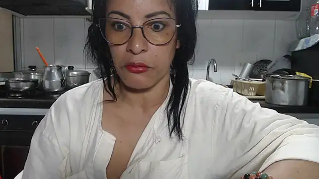 kateleyagrey online show from 09/23/25, 11:57