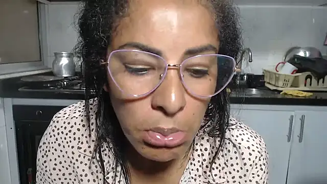 kateleyagrey online show from 05/20/26, 07:42