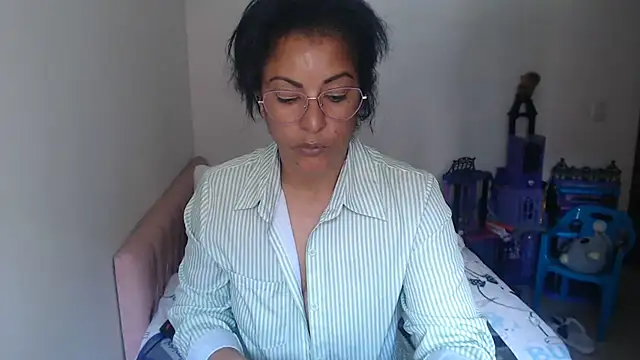 kateleyagrey online show from 07/28/26, 06:20