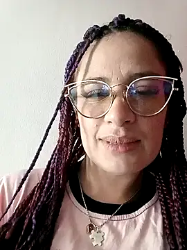 Violeta hornny online show from 12/13/24, 12:31