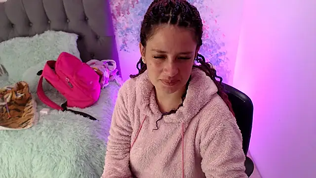 Violeta hornny online show from 12/23/24, 10:12