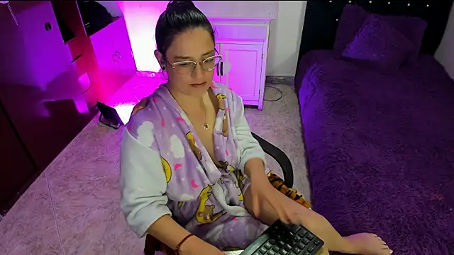 Violeta hornny online show from 03/05/25, 12:49
