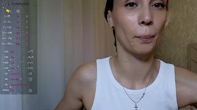 Alice Wonders online show from 07/24/26, 01:09