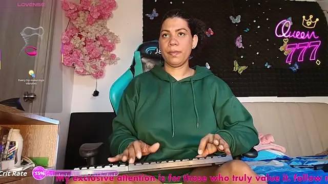 Hot Brunette34 online show from 07/24/26, 10:41