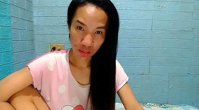 Snapshot of AsianNaughtiesMistress chatting on 02/19/25, 06:00 AsianNaughtiesMistress online show from 02/19/25, 06:00