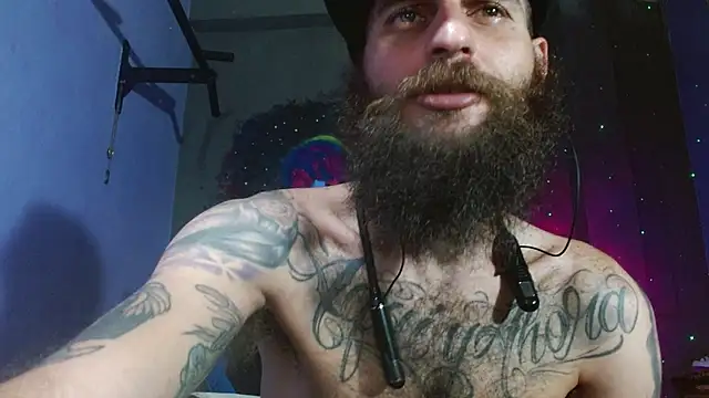 Snapshot of Tatted21xxx chatting on 01/04/25, 09:20 Tatted21xxx online show from 01/04/25, 09:20