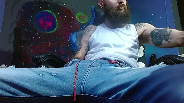 Snapshot of Tatted21xxx chatting on 01/15/25, 06:54 Tatted21xxx online show from 01/15/25, 06:54