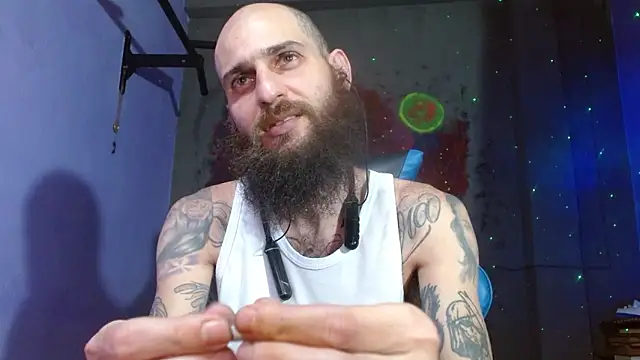 Snapshot of Tatted21xxx chatting on 01/17/25, 02:08 Tatted21xxx online show from 01/17/25, 02:08