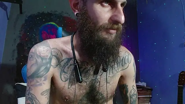 Snapshot of Tatted21xxx chatting on 01/22/25, 07:13 Tatted21xxx online show from 01/22/25, 07:13