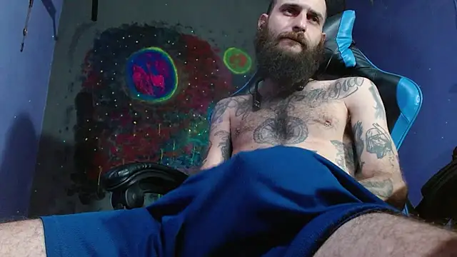 Snapshot of Tatted21xxx chatting on 01/25/25, 05:30 Tatted21xxx online show from 01/25/25, 05:30