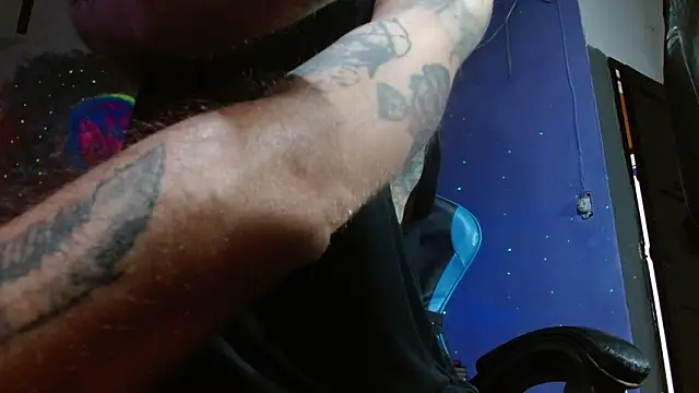 Snapshot of Tatted21xxx chatting on 02/04/25, 03:47 Tatted21xxx online show from 02/04/25, 03:47