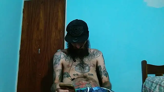 Snapshot of Tatted21xxx chatting on 03/06/25, 11:09 Tatted21xxx online show from 03/06/25, 11:09