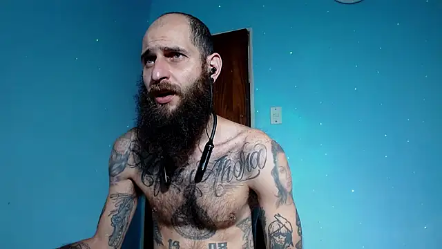 Snapshot of Tatted21xxx chatting on 03/12/25, 12:47 Tatted21xxx online show from 03/12/25, 12:47