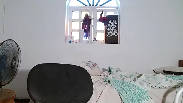 Snapshot of Tatted21xxx chatting on 10/15/25, 05:46 Tatted21xxx online show from 10/15/25, 05:46