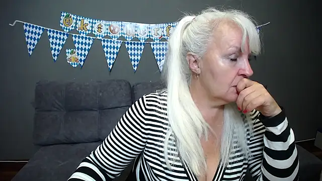 BlondyLeeBest online show from 09/27/25, 06:57