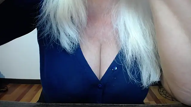 BlondyLeeBest online show from 12/02/25, 07:57