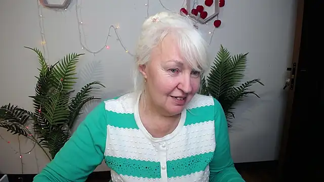BlondyLeeBest online show from 04/19/26, 07:05