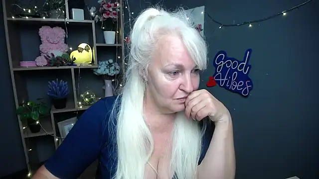 BlondyLeeBest online show from 07/11/26, 06:43