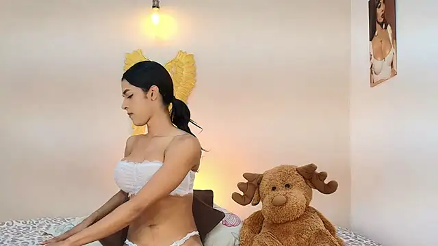 Snapshot of salome_Collins_1 chatting on 09/21/25, 11:06 salome Collins 1 online show from 09/21/25, 11:06