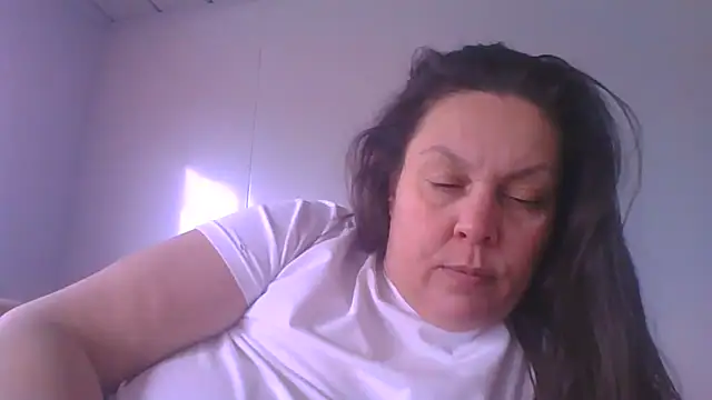 Snapshot of fulloferotic chatting on 04/17/26, 01:14 fulloferotic online show from 04/17/26, 01:14