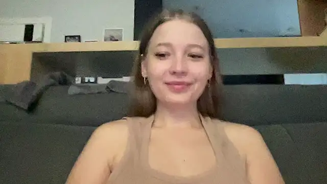 CharmingSarah online show from 07/30/26, 04:06