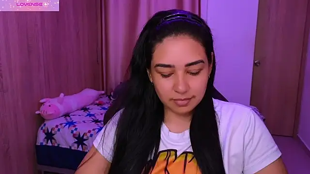 Snapshot of _anastasia chatting on 09/24/25, 06:44  anastasia online show from 09/24/25, 06:44