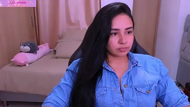 Snapshot of _anastasia chatting on 10/11/25, 07:12  anastasia online show from 10/11/25, 07:12