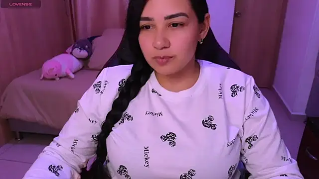 Snapshot of _anastasia chatting on 10/16/25, 08:10  anastasia online show from 10/16/25, 08:10