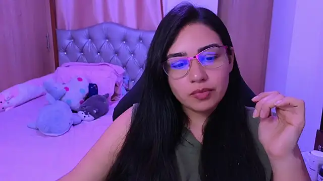 Snapshot of _anastasia chatting on 10/31/25, 07:26  anastasia online show from 10/31/25, 07:26