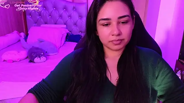 Snapshot of _anastasia chatting on 12/04/25, 07:33 anastasia online show from 12/04/25, 07:33