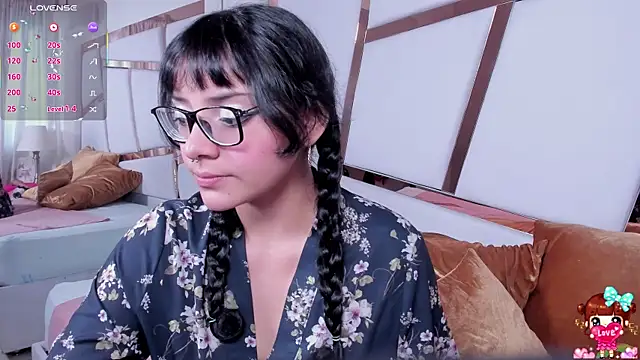 lucyycy online show from 09/18/25, 05:09