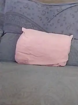 LoGaNfree88 online show from 10/21/25, 11:16