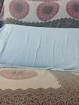 Snapshot of LoGaNfree88 chatting on 11/11/25, 11:38 LoGaNfree88 online show from 11/11/25, 11:38