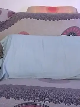 Snapshot of LoGaNfree88 chatting on 11/22/25, 01:37 LoGaNfree88 online show from 11/22/25, 01:37