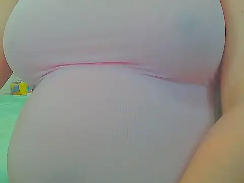 Snapshot of keepmepregnantT chatting on 11/06/25, 11:00 keepmepregnantT online show from 11/06/25, 11:00