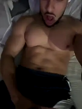 pimentfort77 online show from 10/19/25, 09:26