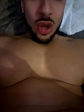 pimentfort77 online show from 10/23/25, 09:24