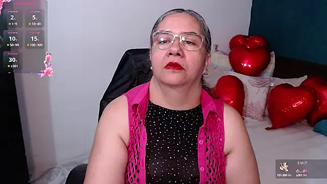 scaelettdubois online show from 02/13/25, 09:06