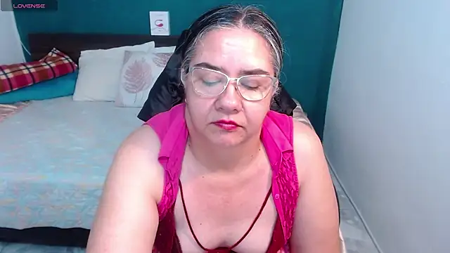 scaelettdubois online show from 03/23/25, 03:54