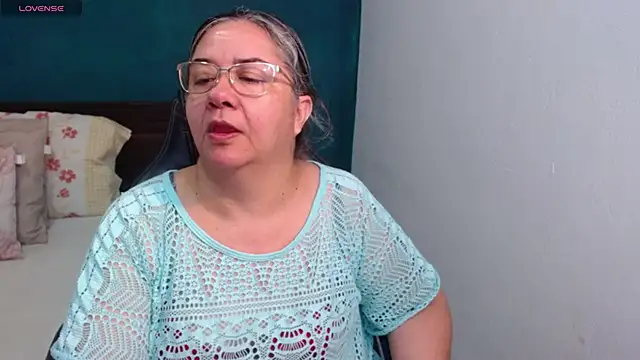 scaelettdubois online show from 05/22/26, 12:51